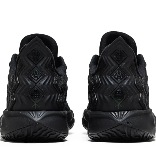 Anta Kai 2 'Triple Black'
