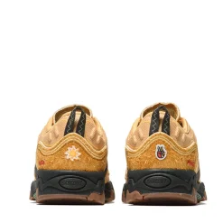 Colour Plus Co. x Saucony Matrix