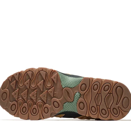 Colour Plus Co. x Saucony Matrix