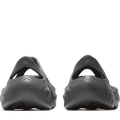 Dingyun Zhang x Crocs Diffuser