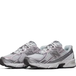 New Balance 740