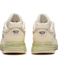 New Balance Made In USA 990v4
