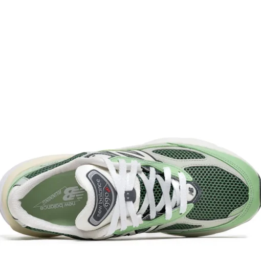 New Balance Made in USA 990v6