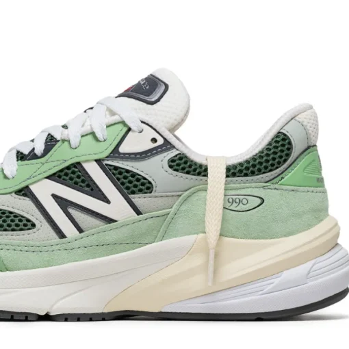 New Balance Made in USA 990v6