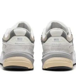 New Balance Made in USA 990v6
