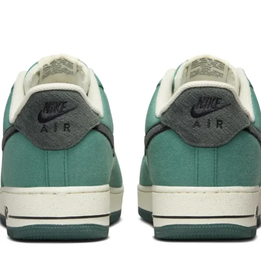 Nike Air Force 1 '07 LV8