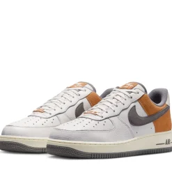 Nike Air Force 1 '07 LV8