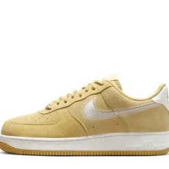 Nike Air Force 1 '07 LV8