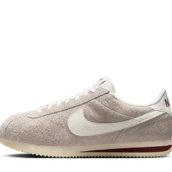 Nike Cortez SE Suede