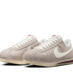 Nike Cortez SE Suede