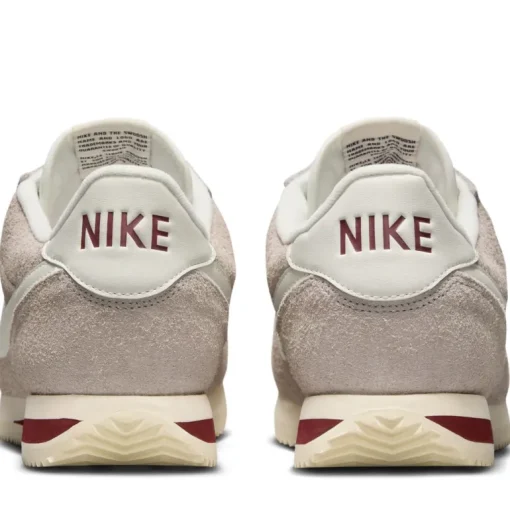 Nike Cortez SE Suede