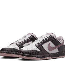 Nike Dunk Low SE