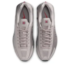 Nike Shox R4