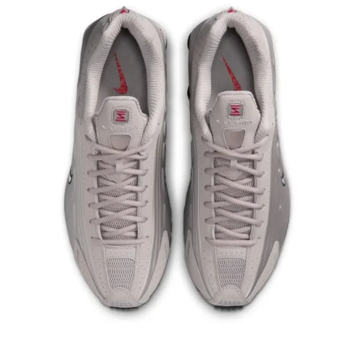 Nike Shox R4