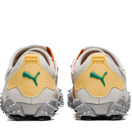 Puma Ur Mostro Communication