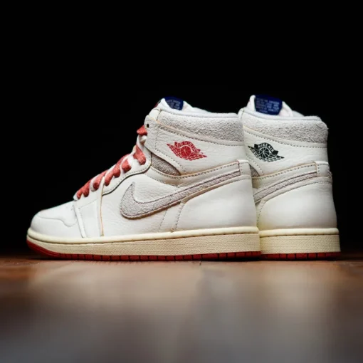 Women's Air Jordan 1 Retro High OG