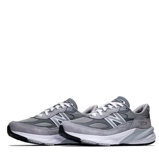 Women's New Balance Made in USA 990v6