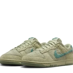 Women's Nike Dunk Low