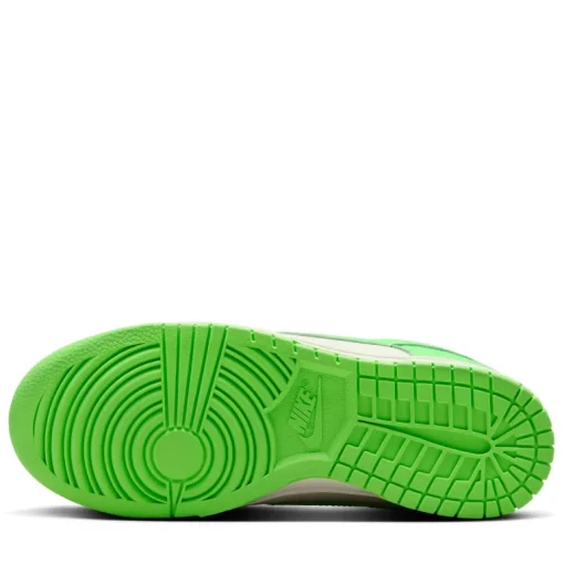 Women's Nike Dunk Low