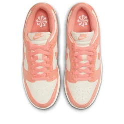 Women's Nike Dunk Low