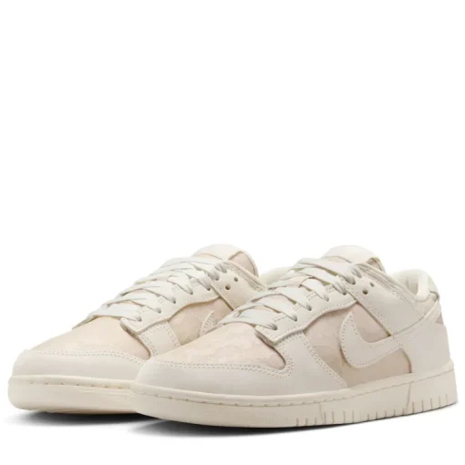 Women's Nike Dunk Low