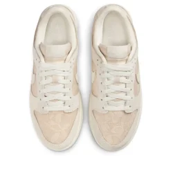 Women's Nike Dunk Low