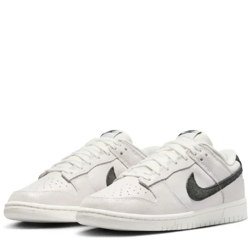 Women's Nike Dunk Low SE