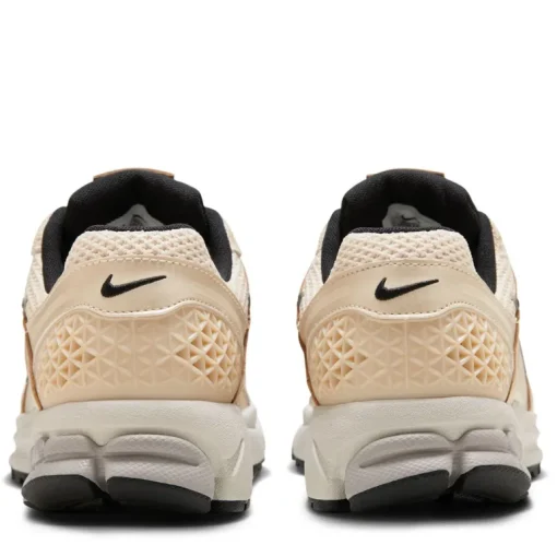 Women's Nike Zoom Vomero 5