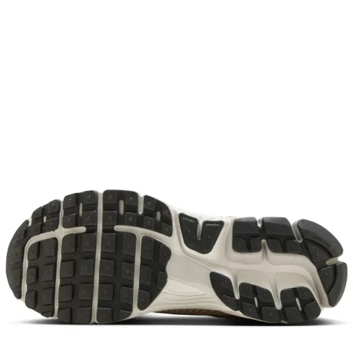 Women's Nike Zoom Vomero 5
